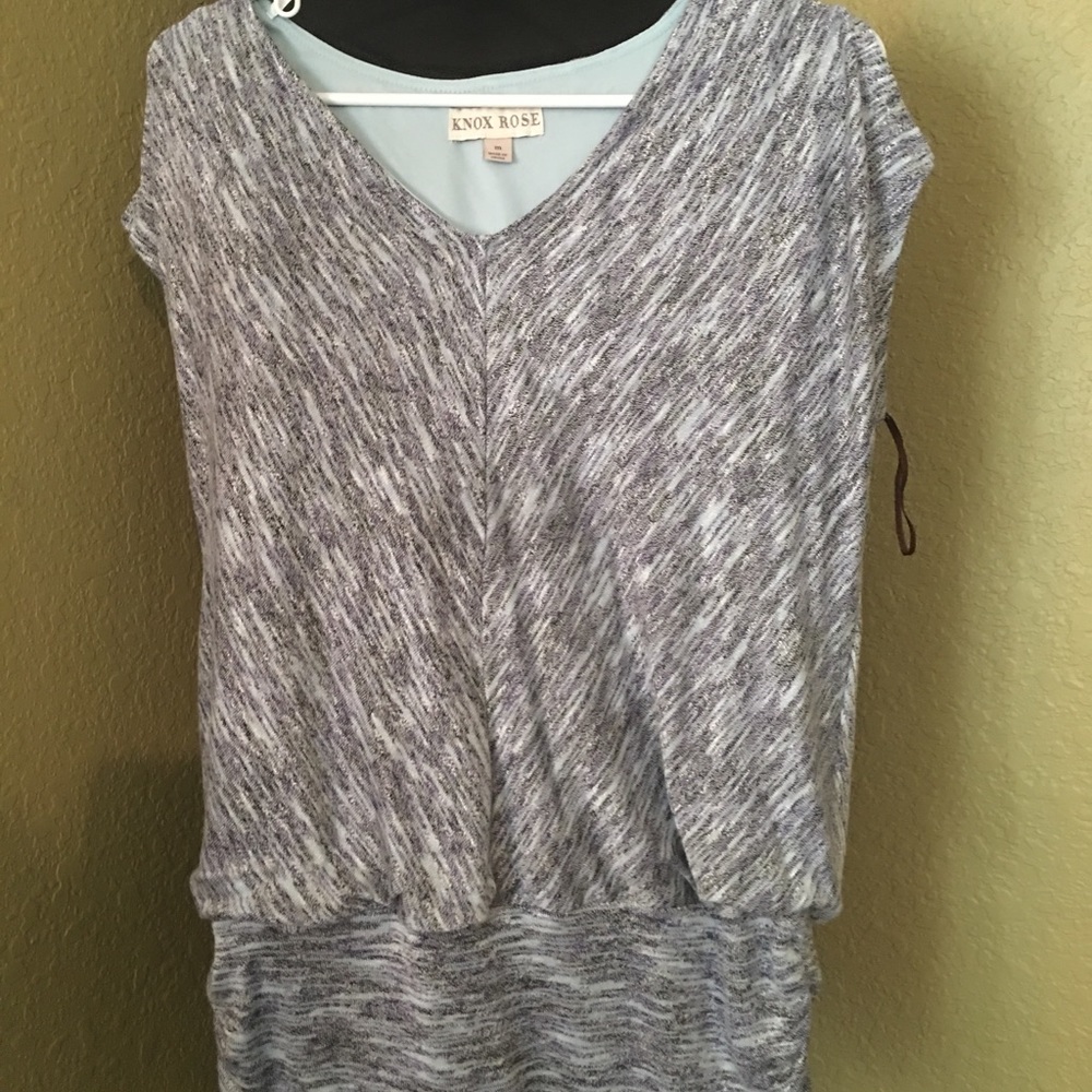 Blouse with hip band